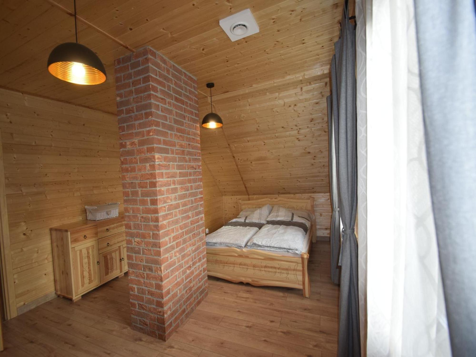 Wooden Holiday Home In Skrzynia With Terrace Osiek  Kültér fotó