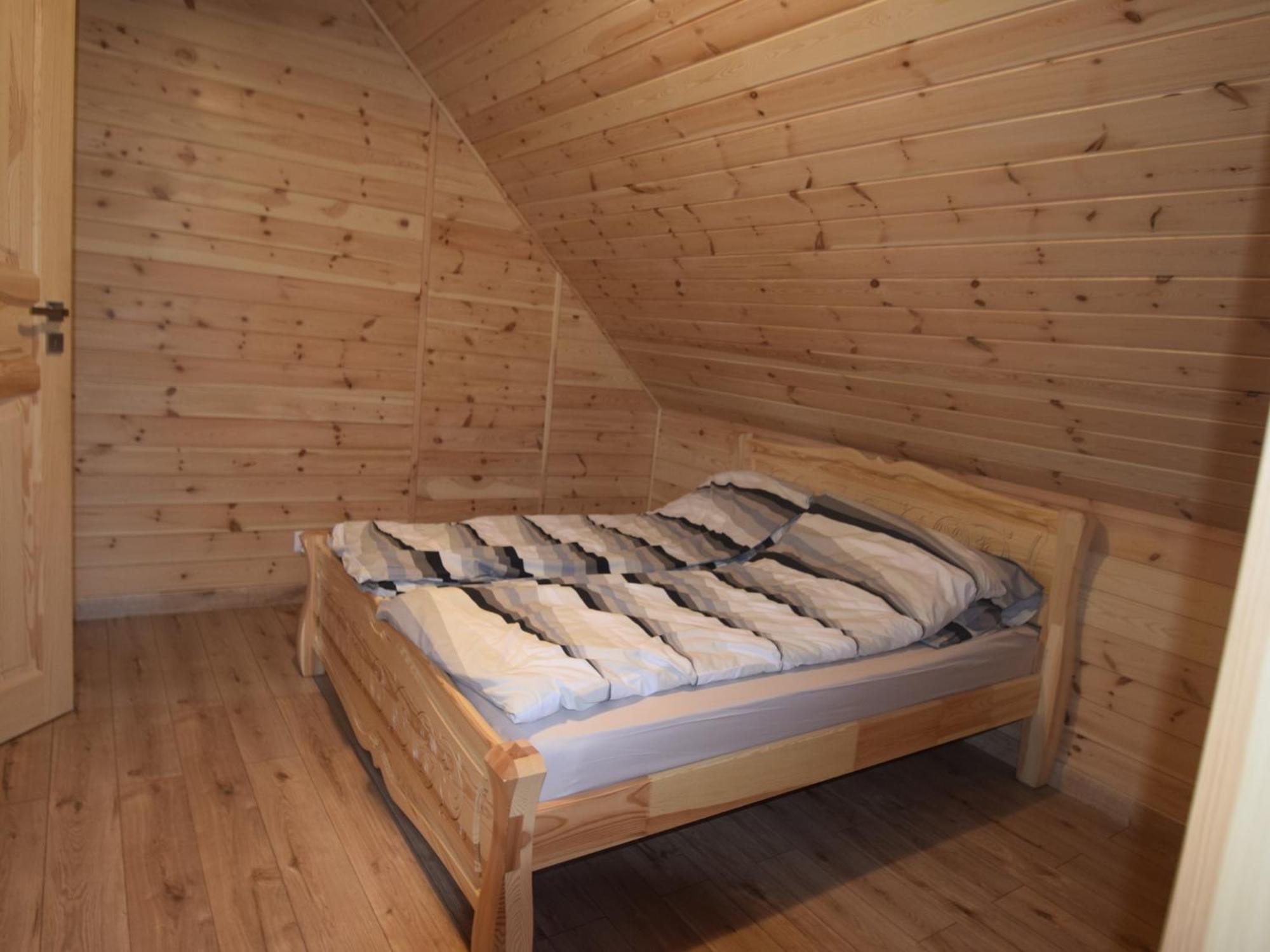 Wooden Holiday Home In Skrzynia With Terrace Osiek  Kültér fotó