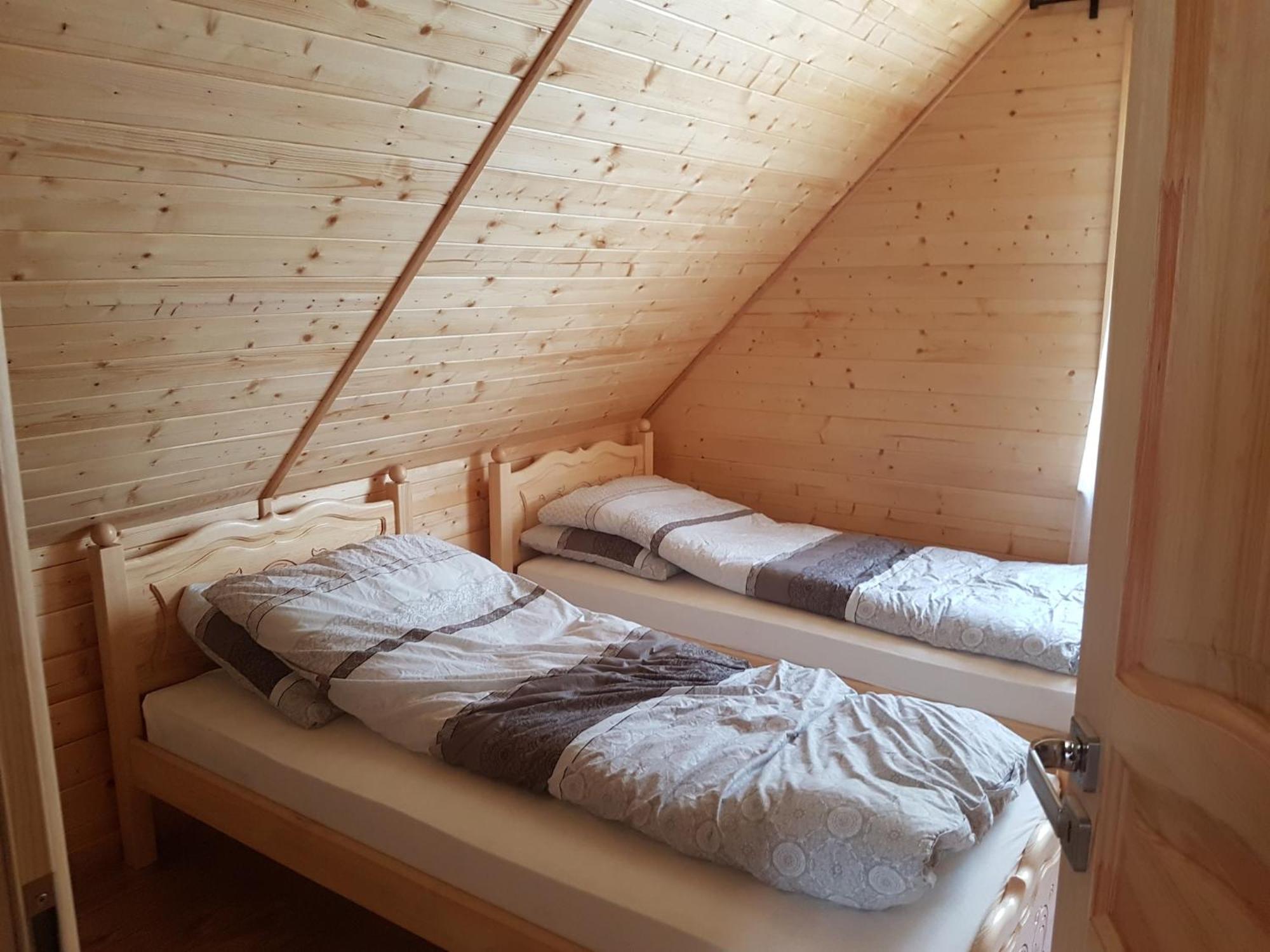 Wooden Holiday Home In Skrzynia With Terrace Osiek  Kültér fotó